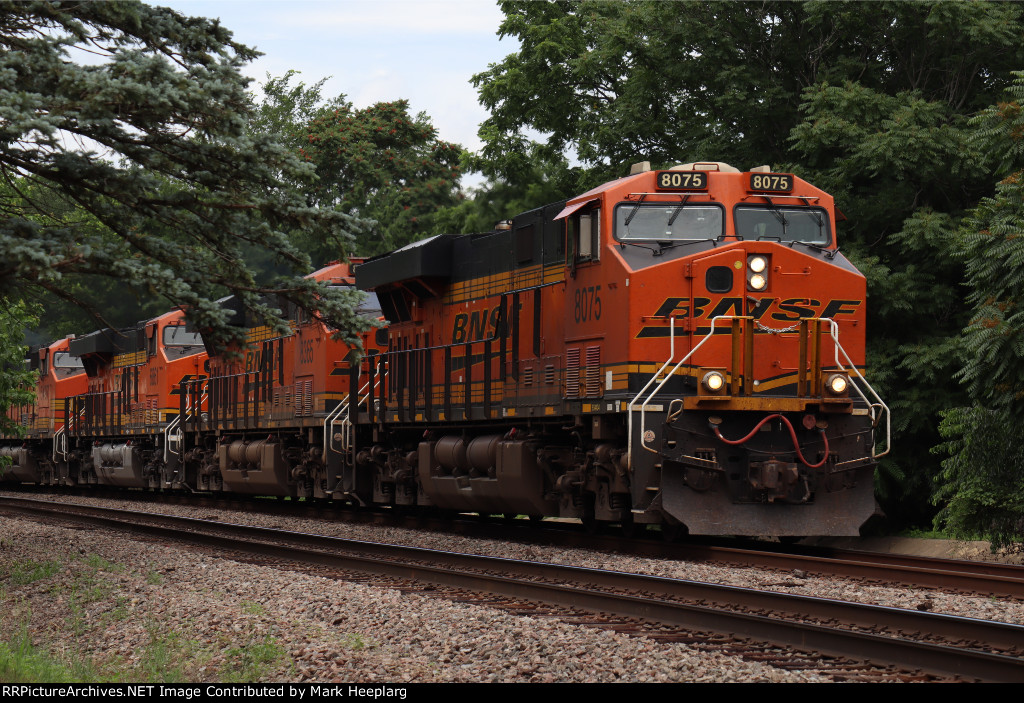 BNSF 8075